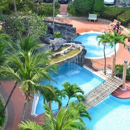 Garden City apartamento con servicio Melaka Hotel Exterior foto