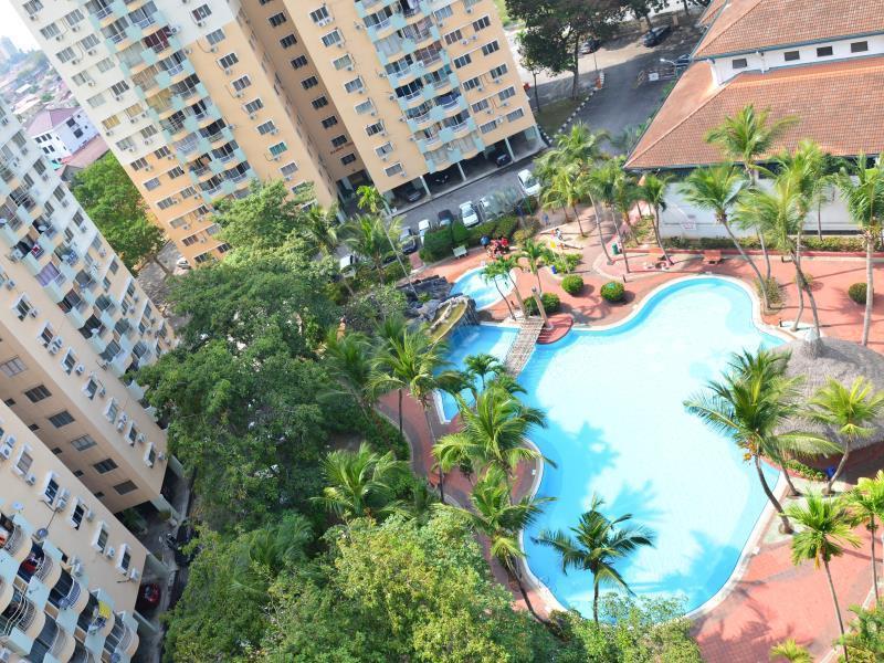 Garden City apartamento con servicio Melaka Hotel Exterior foto